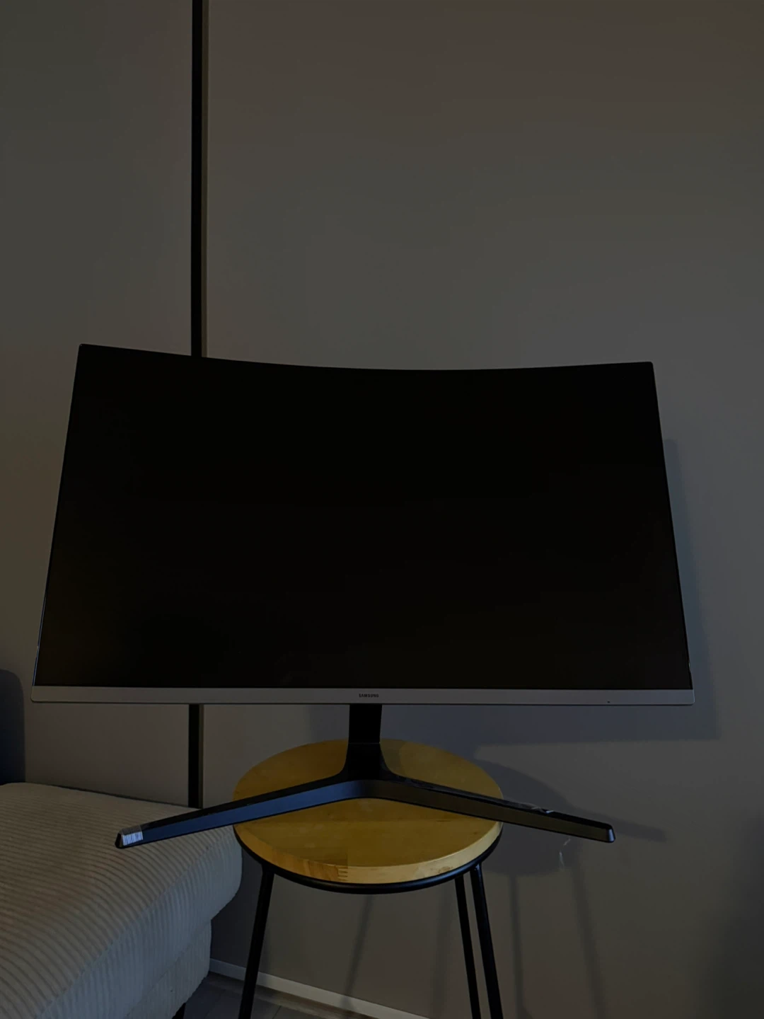 Samsung Curved Gaming / Office Monitor - [32 inch] - photo 3