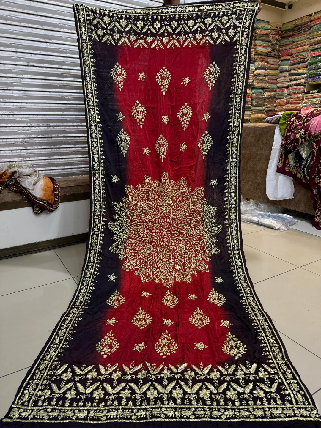 Beautiful gotta work dupattas on pure silk - photo 3