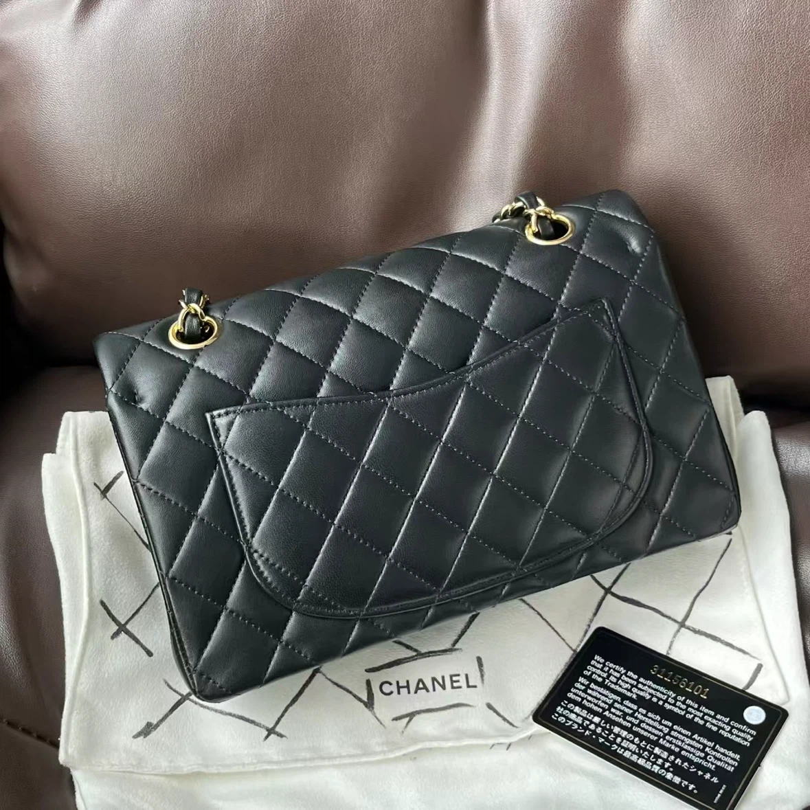 Chanel Classic Flap Bag - photo 2