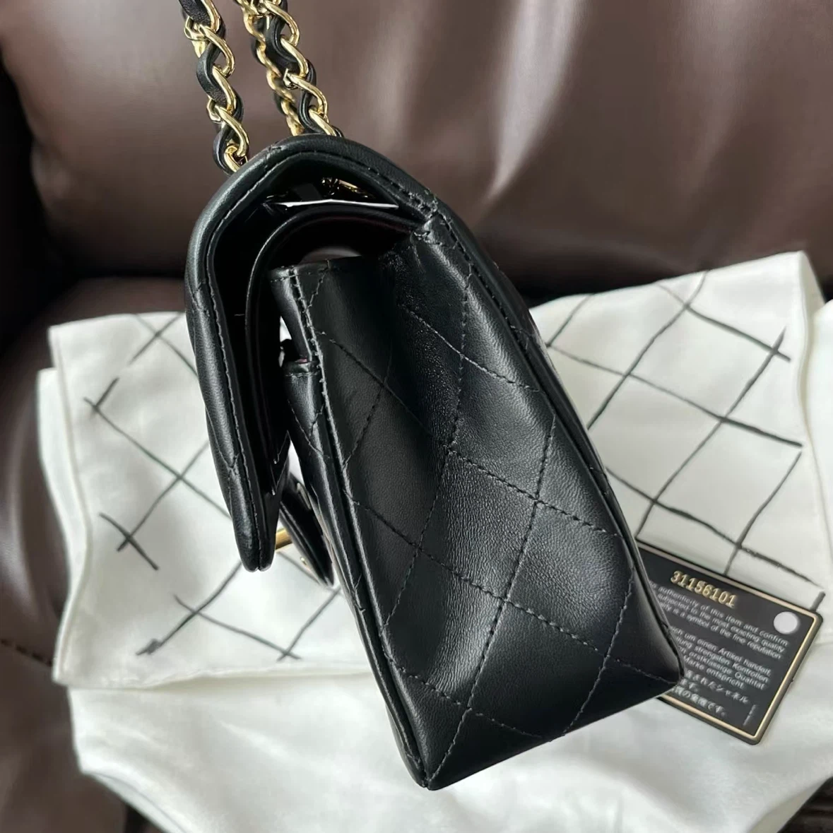 Chanel Classic Flap Bag - photo 4
