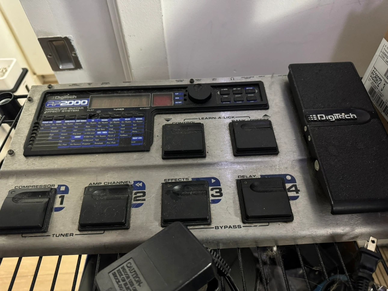 DigiTech RP2000 Modeling Guitar Effect System