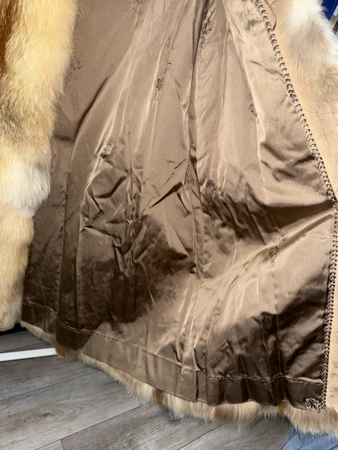 Full Length Luxurious Golden Fox Fur Coat - photo 3