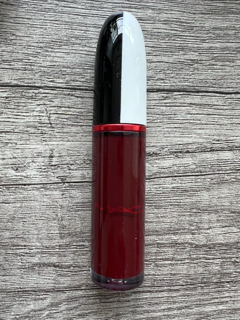 MAC Disney Cruella Retro Matte Liquid Lipcolour