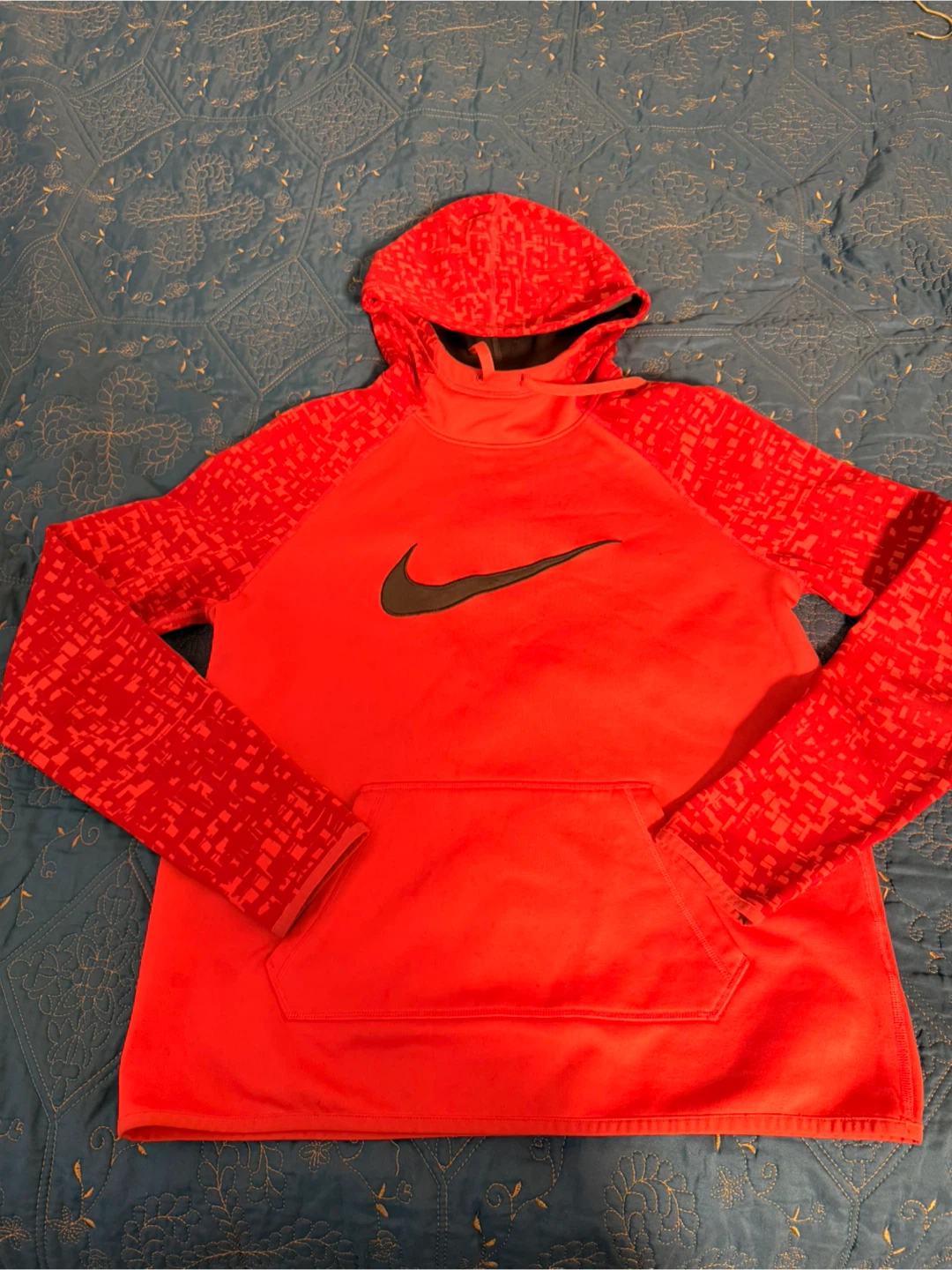Nike Dri-Fit Hoodie - Red - Size M