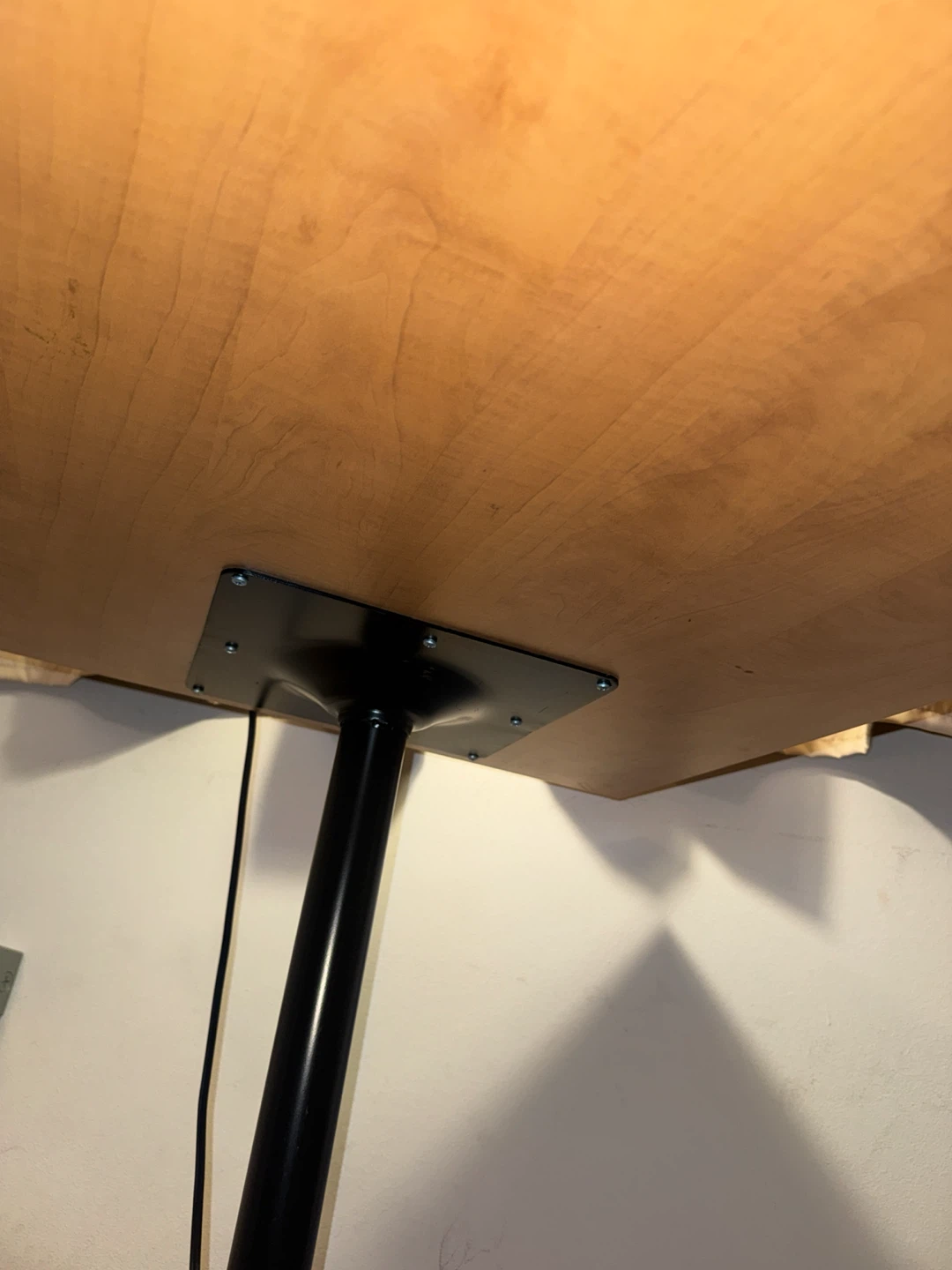 Spacious 4ft Office Desk on Wheels – Excellent Condition - photo 5
