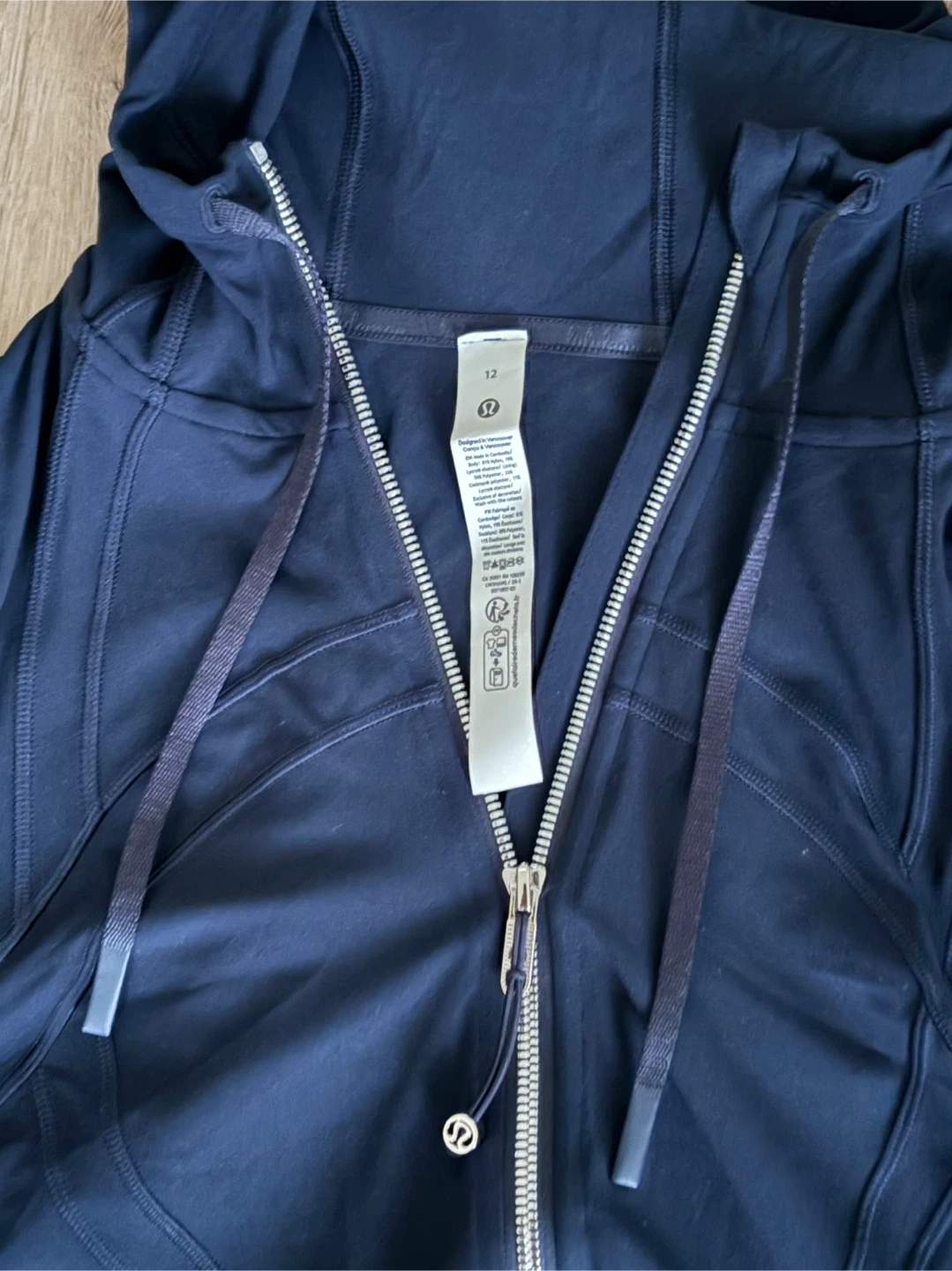 Lululemon Define Hooded Jacket - photo 5