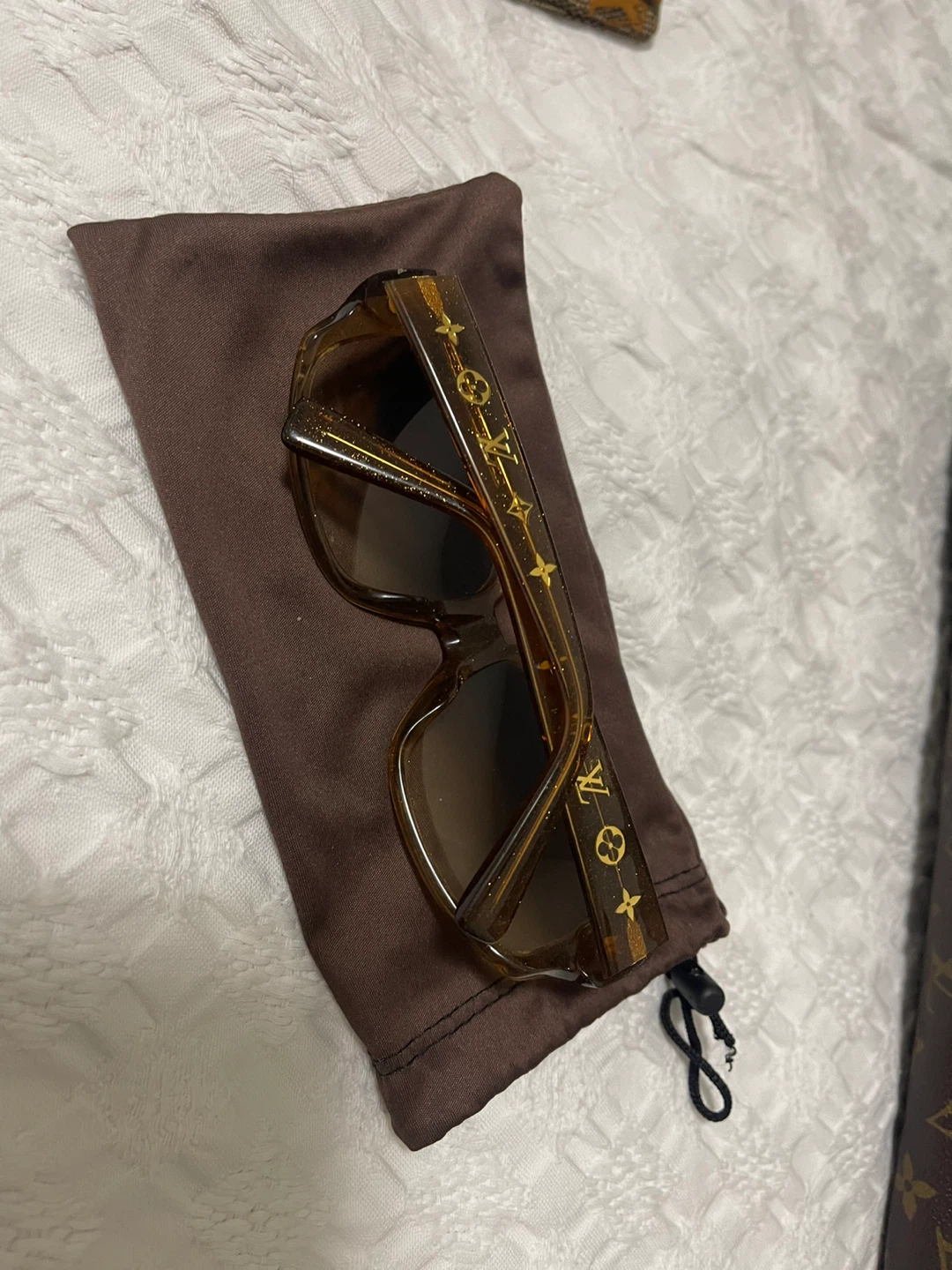Louis Vuitton Sunglasses Brown(Authentic) - photo 2