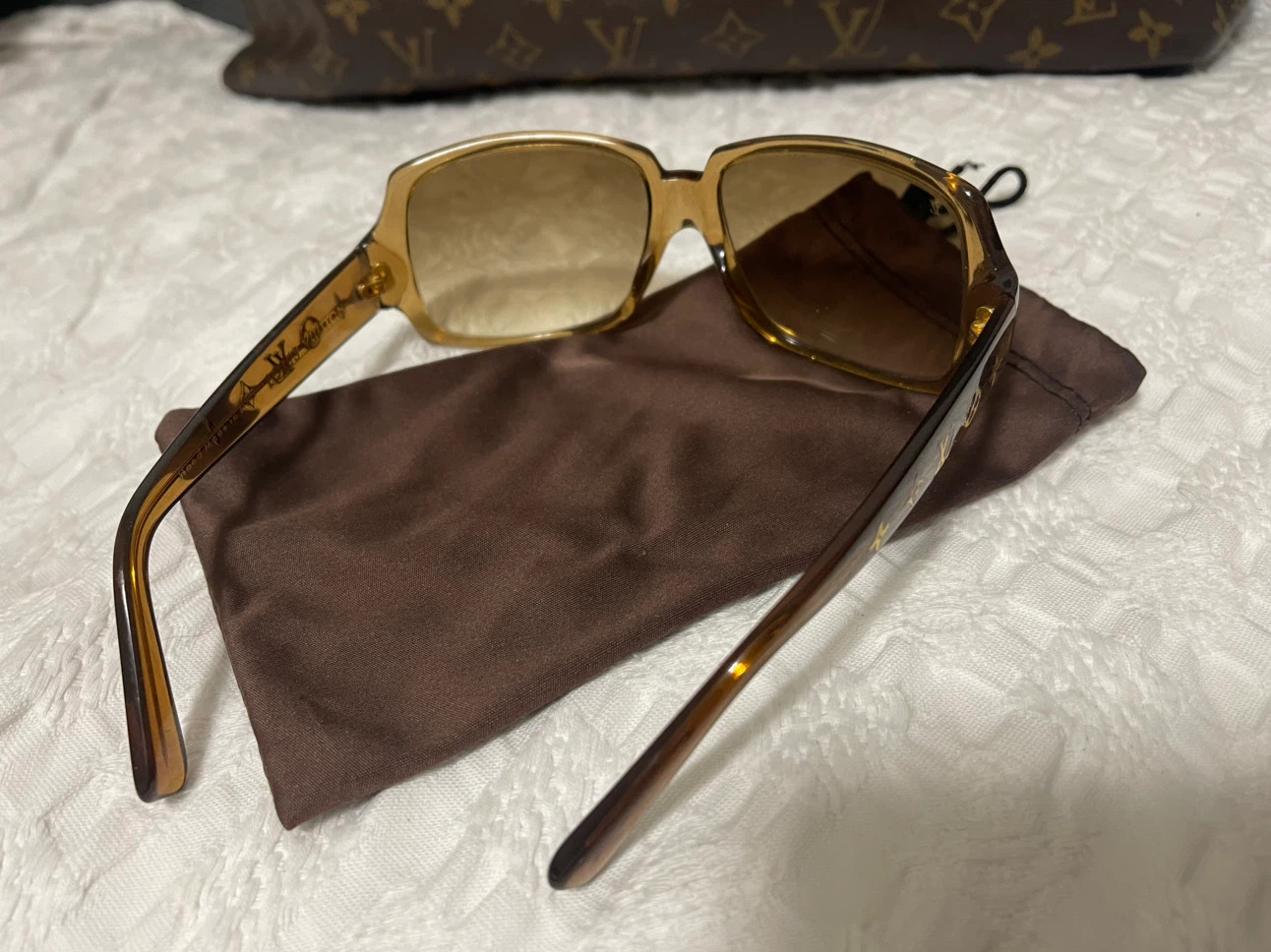 Louis Vuitton Sunglasses Brown(Authentic) - photo 4
