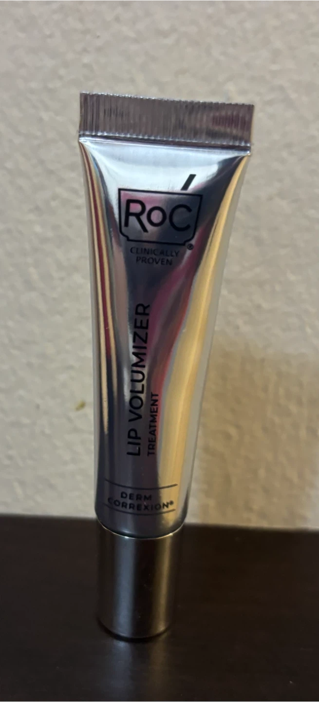NEW-RoC Derm Correxion Lip Volumizer Treatment
