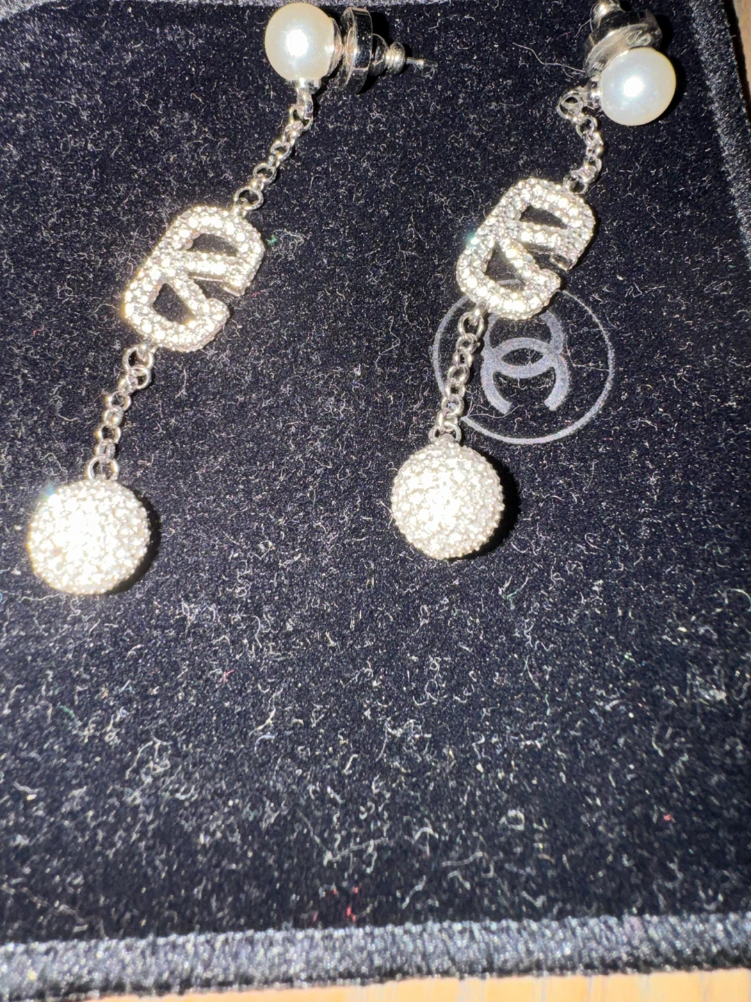Valentino Garavani crystal logo earrings - photo 3