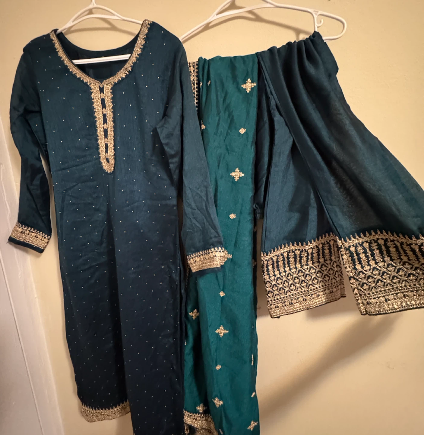 Teal and Gold Embroidered Salwar Kameez Set - photo 2