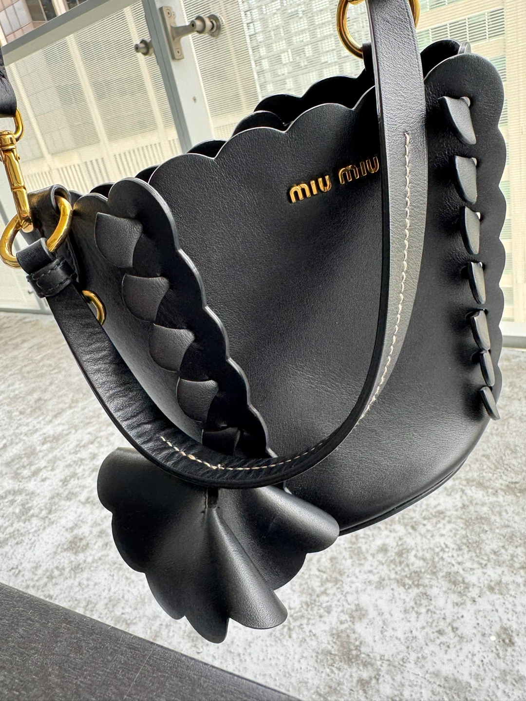 Authentic Miu Miu Black Scalloped Bucket Bag - photo 3
