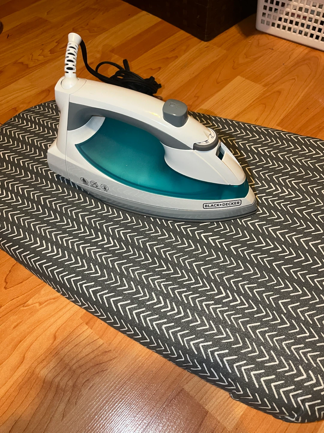Black+Decker Iron - photo 2