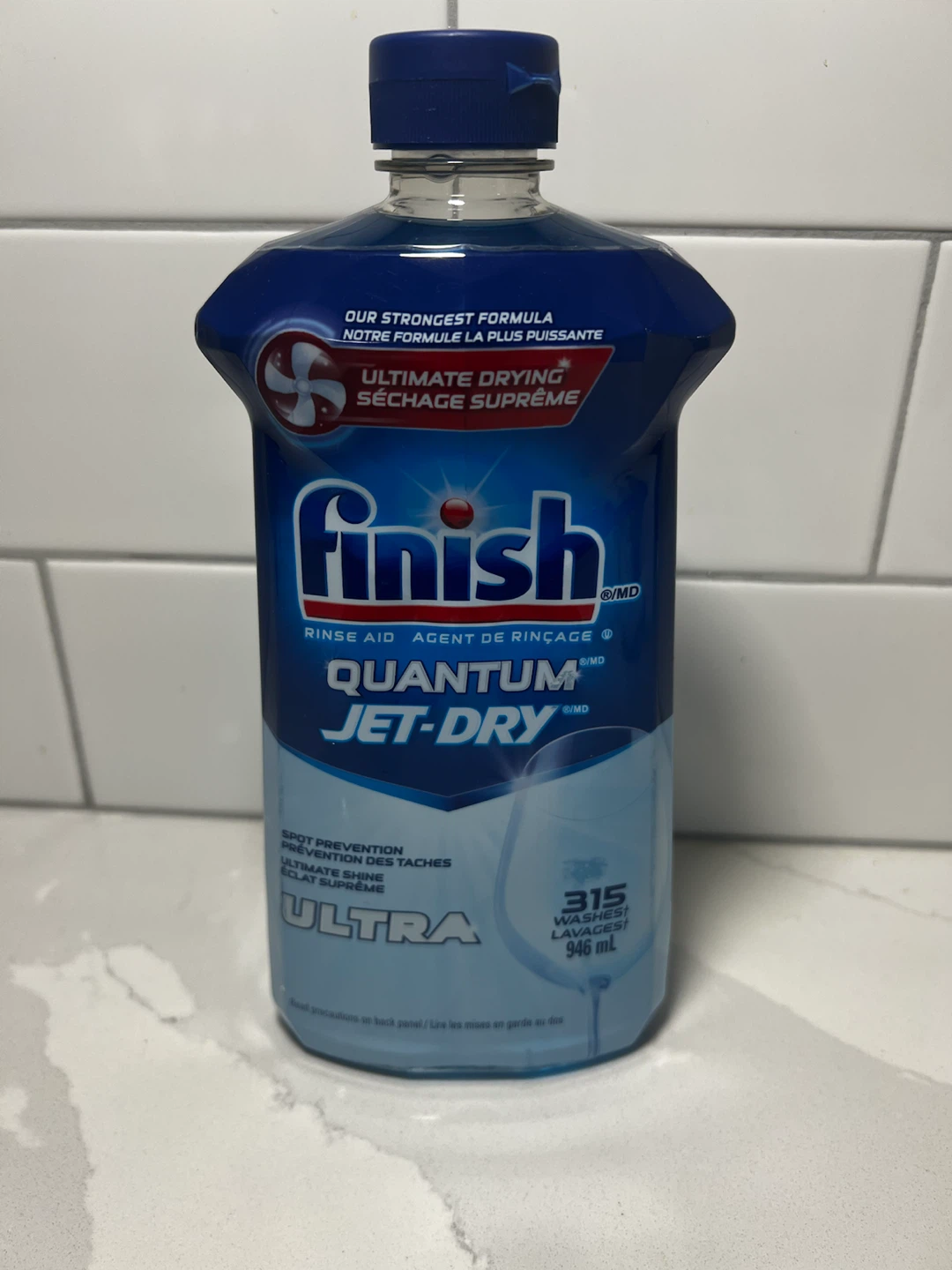 NEW AND SEALED Finish Quantum Jet-Dry Rinse Aid 946mL