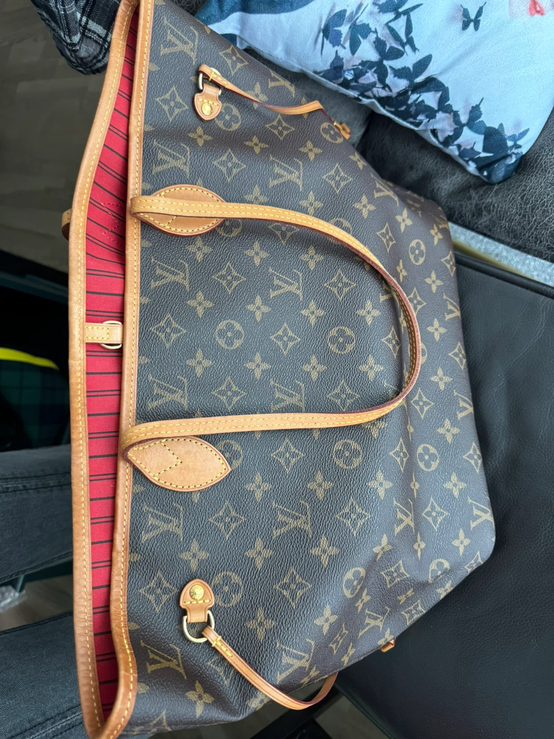 Authentic Louis Vuitton Neverfull MM Monogram Tote