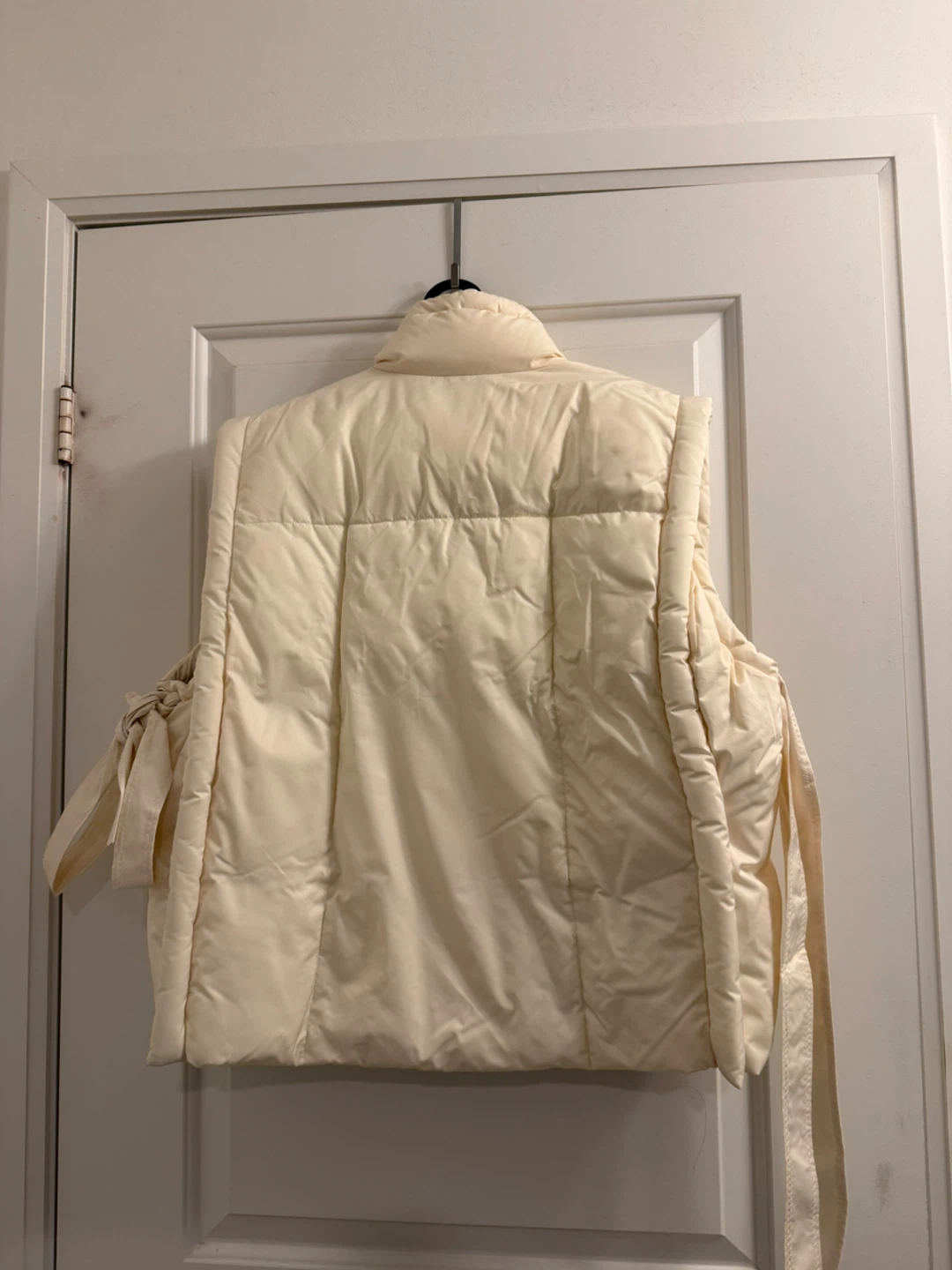 Ganni Cream Puffer Vest - photo 4
