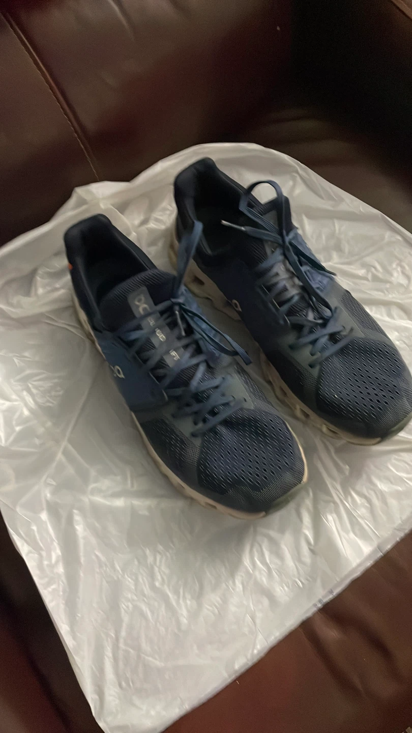 On Cloudswift Running Shoes - photo 2