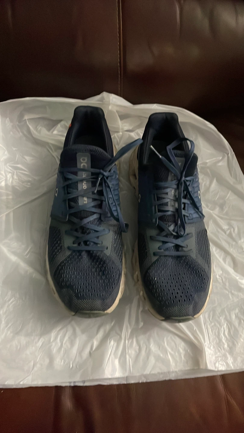 On Cloudswift Running Shoes - photo 4