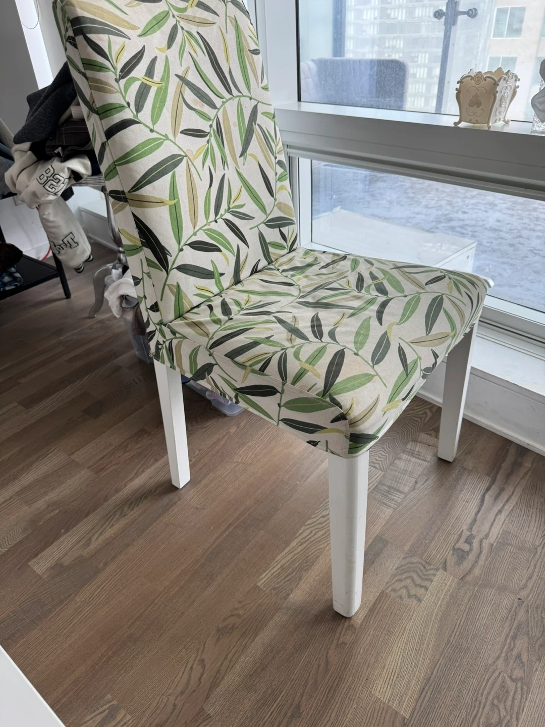Leaf Pattern Dining Chair - photo 2