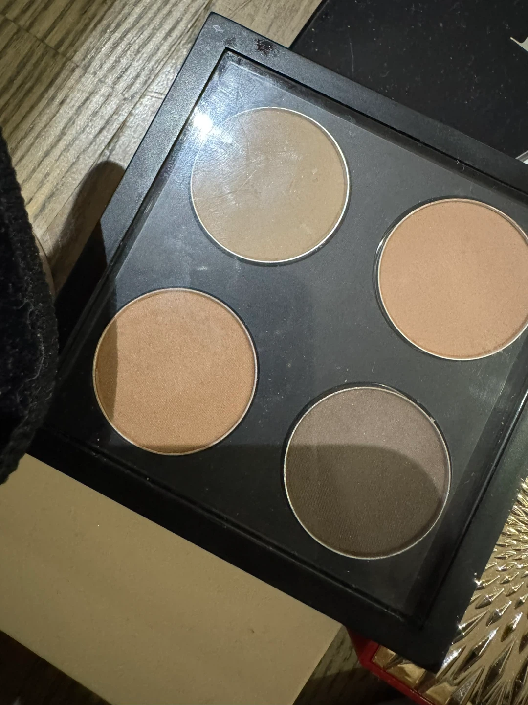 MAC Eyeshadow Quad Palette by makeup artist - photo 4