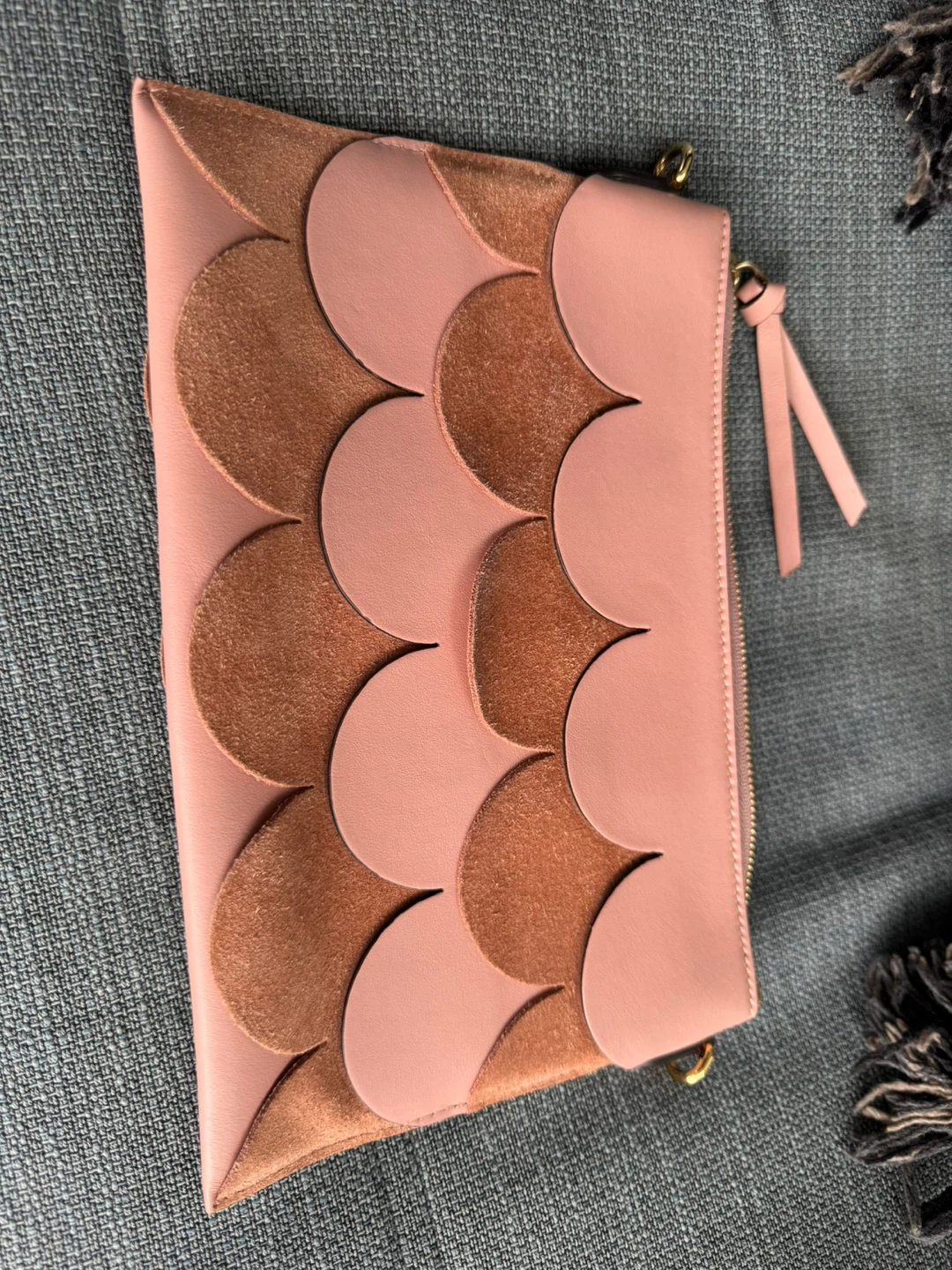 Authentic Burberry Pink Suede Leather Clutch - photo 4