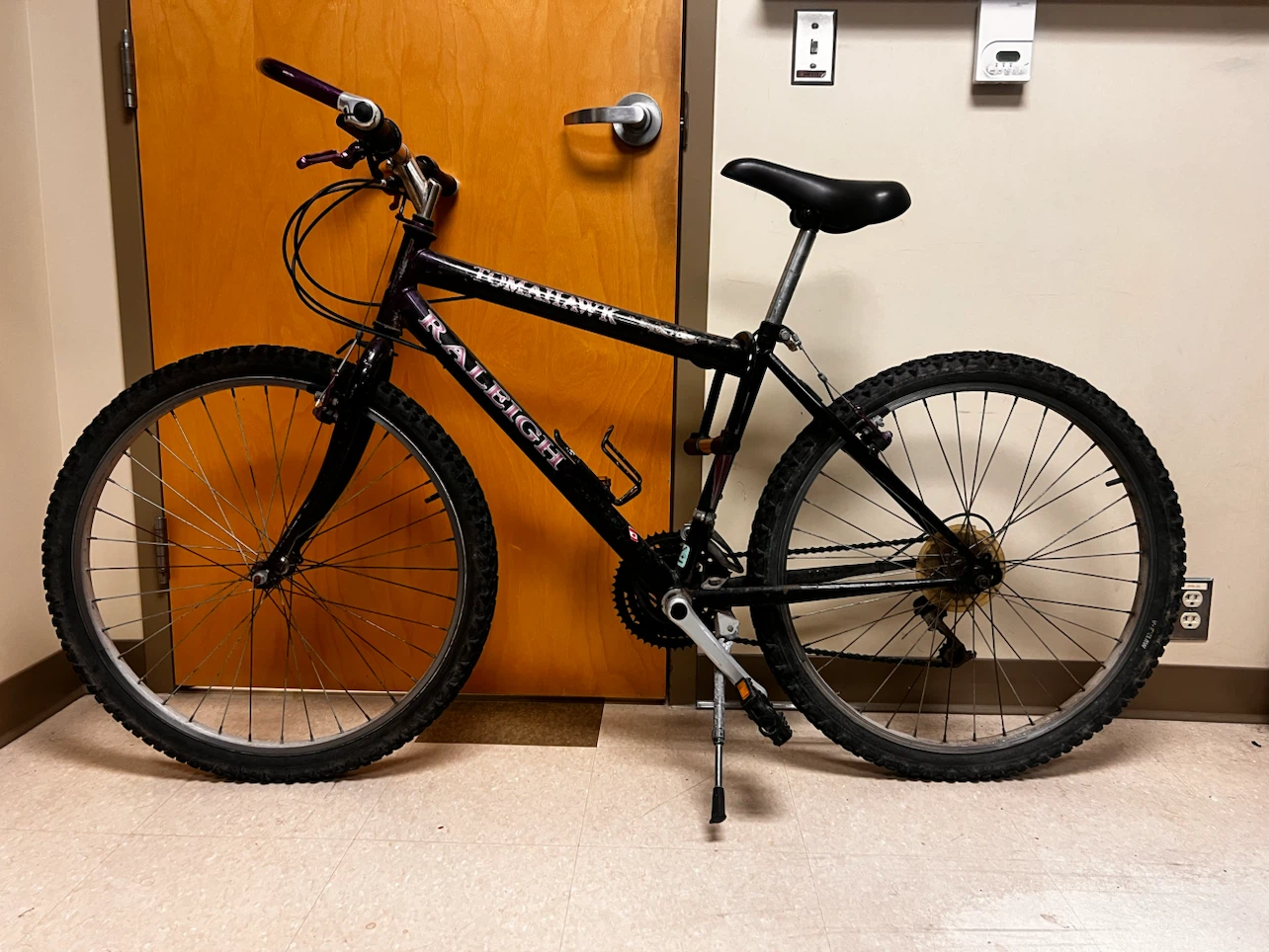 Raleigh Tomahawk 26" Mountain Bike + U-Lock with 2 Keys