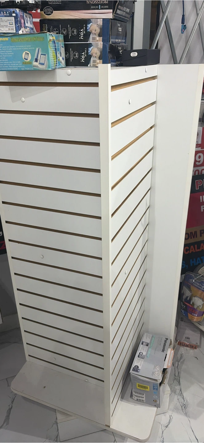 Rotating White Slatwall Display Stand - photo 2