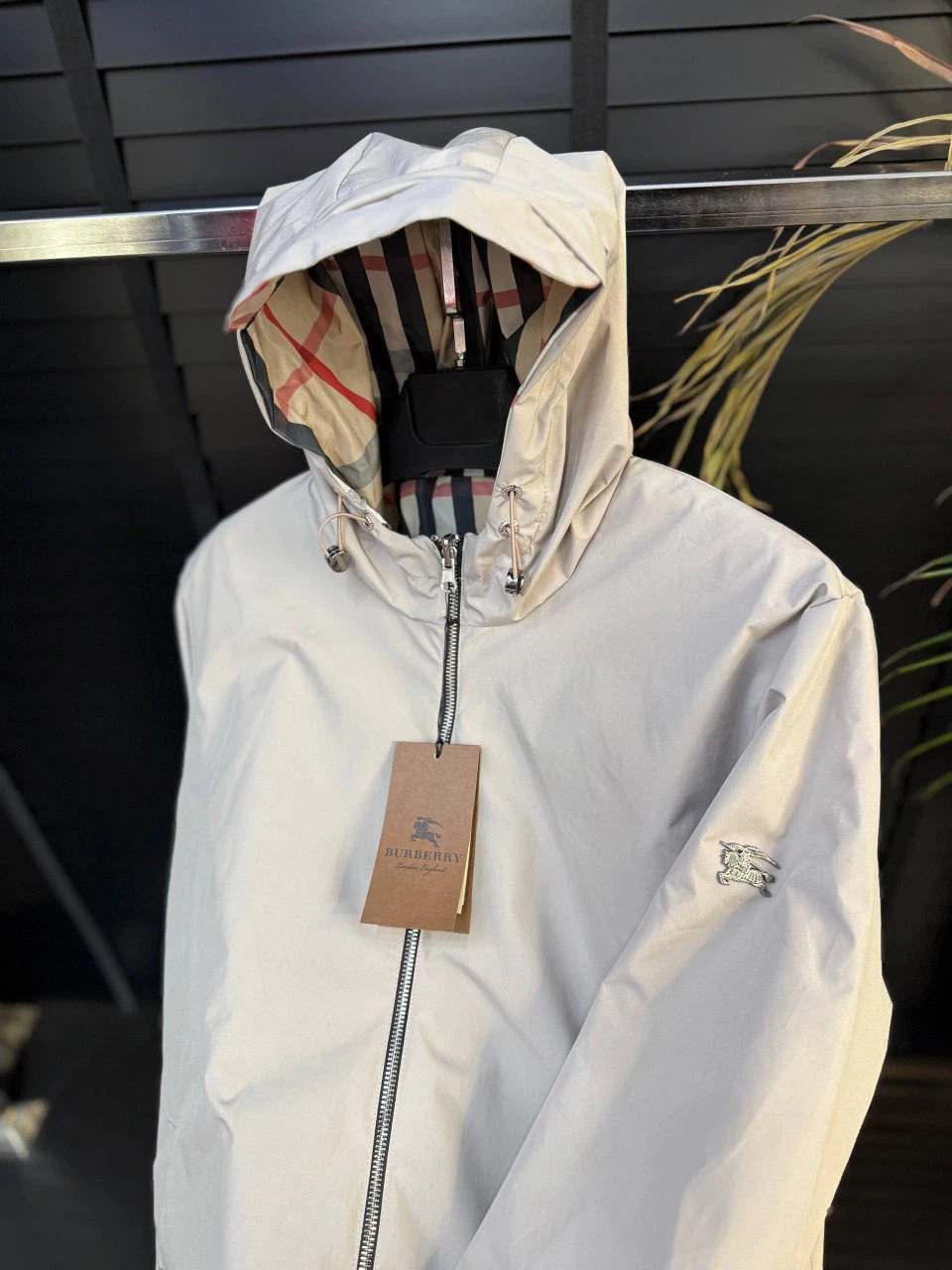 Burberry Reversible Hooded Jacket - photo 4