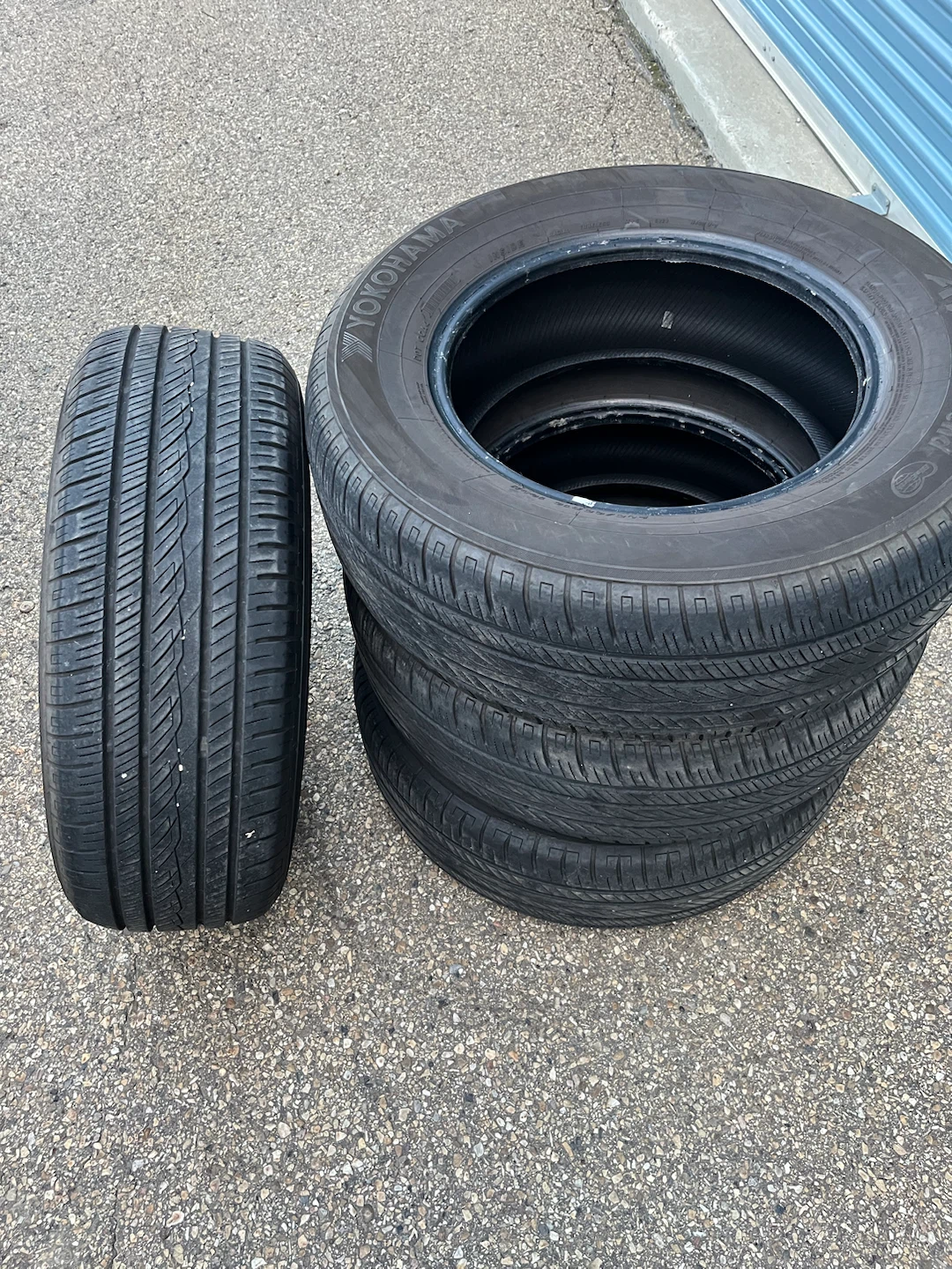 235/65R16 Yokohama Avid Ascend