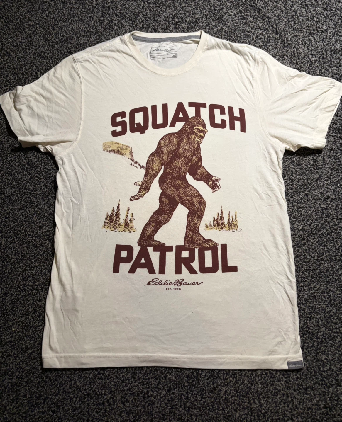 Eddie Bauer graphic tee