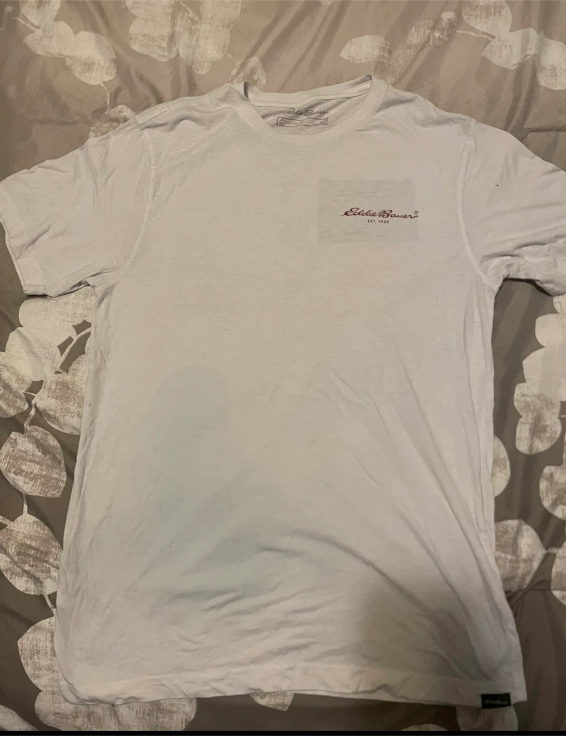 Eddie Bauer graphic tee