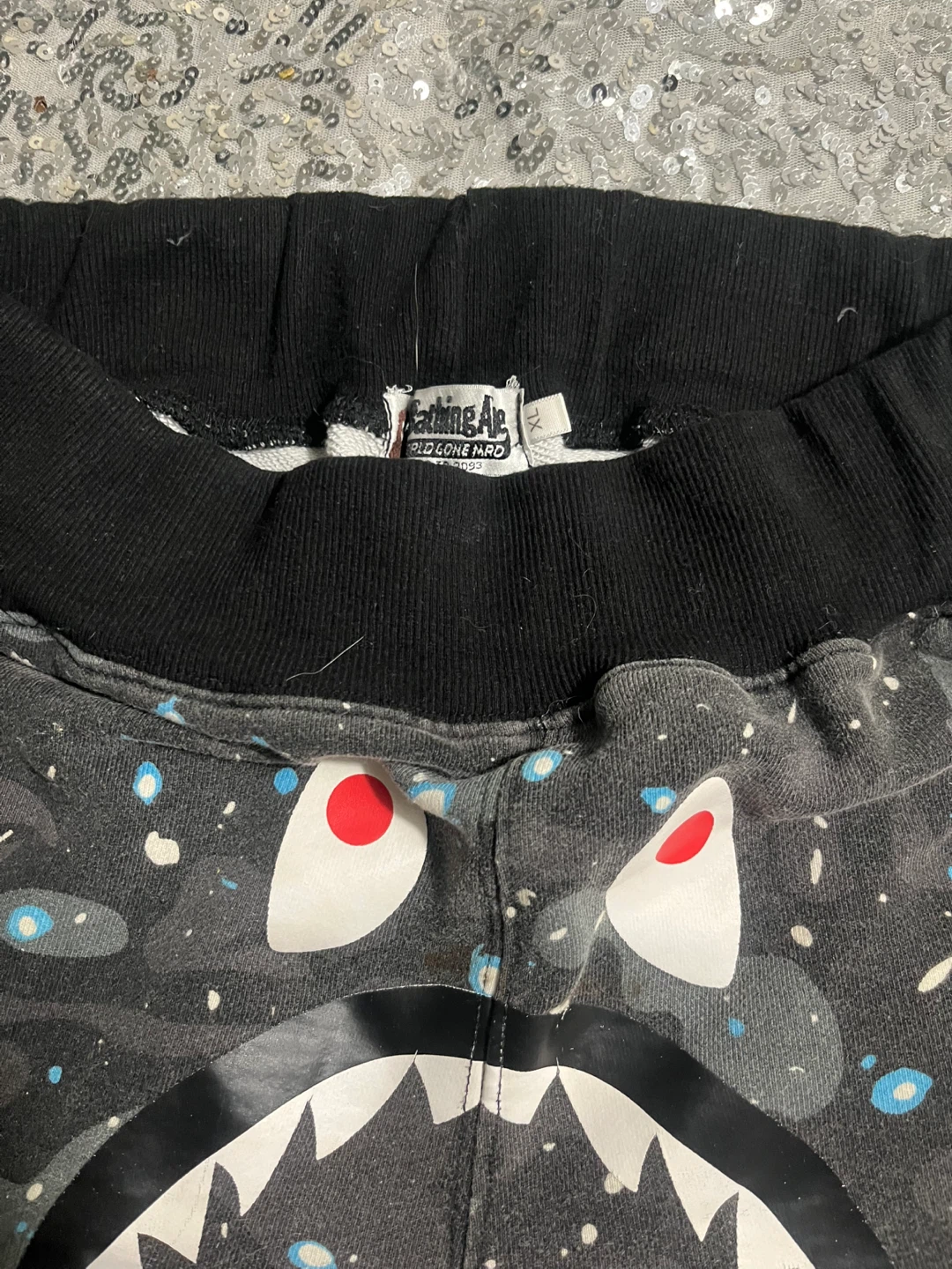 A Bathing Ape Shark Print Shorts galaxy camo XL - photo 3