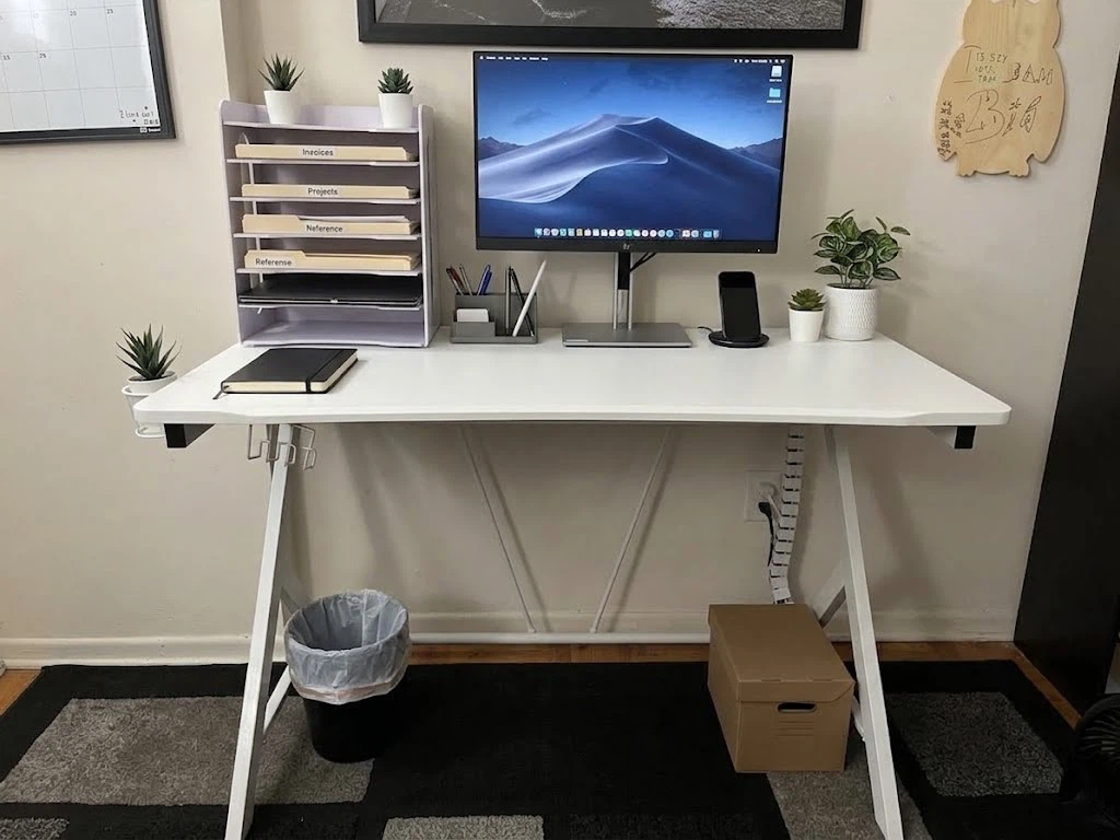 White gaming desk - photo 2