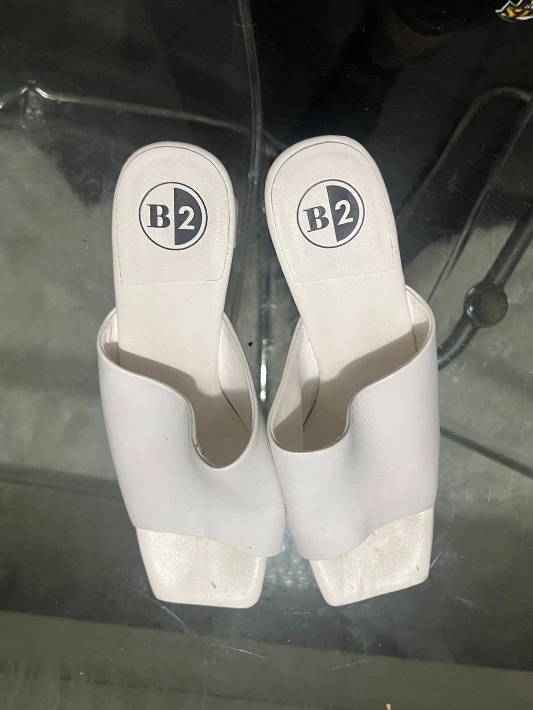 B2 White Square Toe Heeled Mules size 8.5 - photo 2