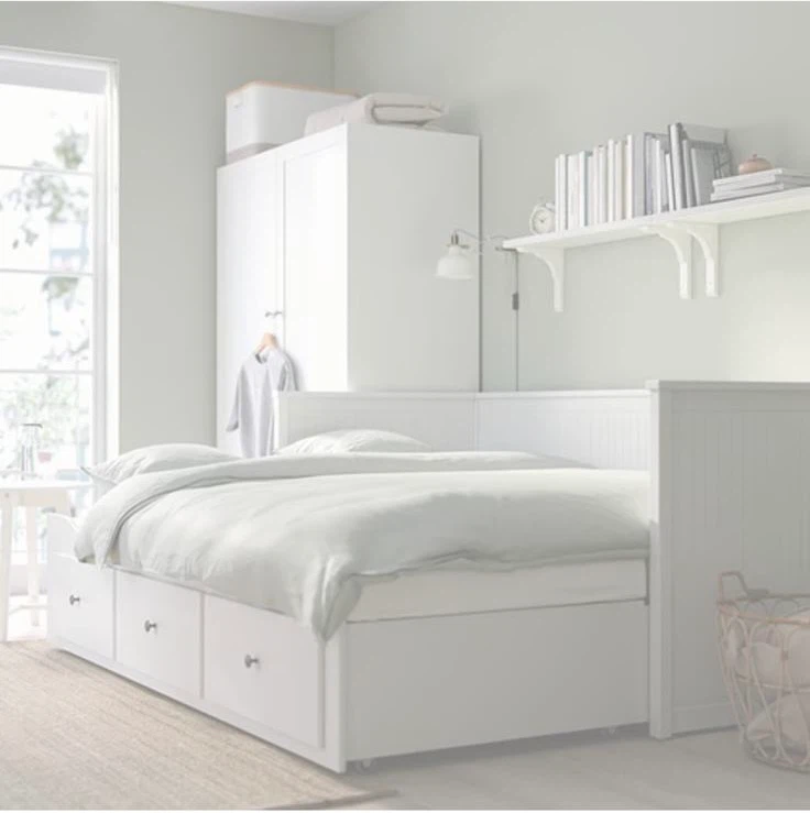 IKEA Hemnes Daybed with 3 Drawers - photo 2