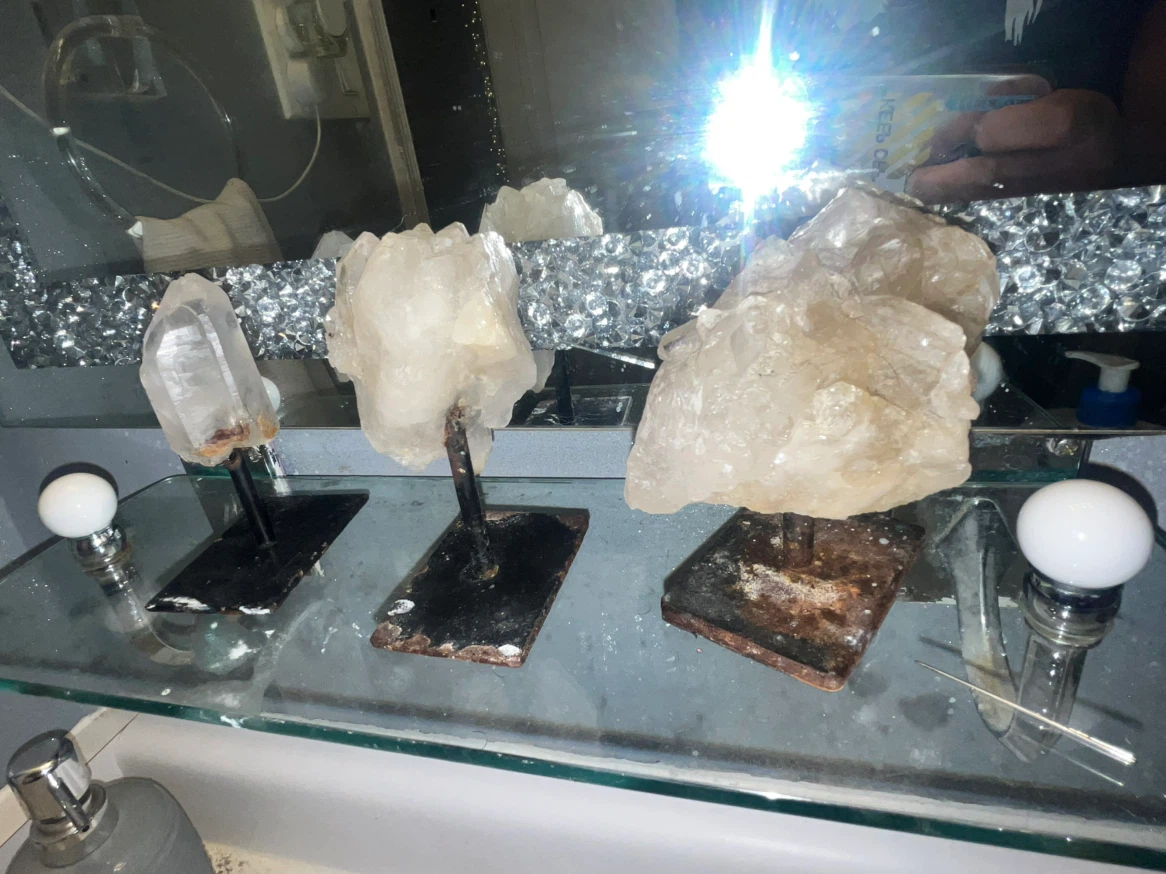 Set of 3 Crystal Decor Pieces 10$ each - photo 3