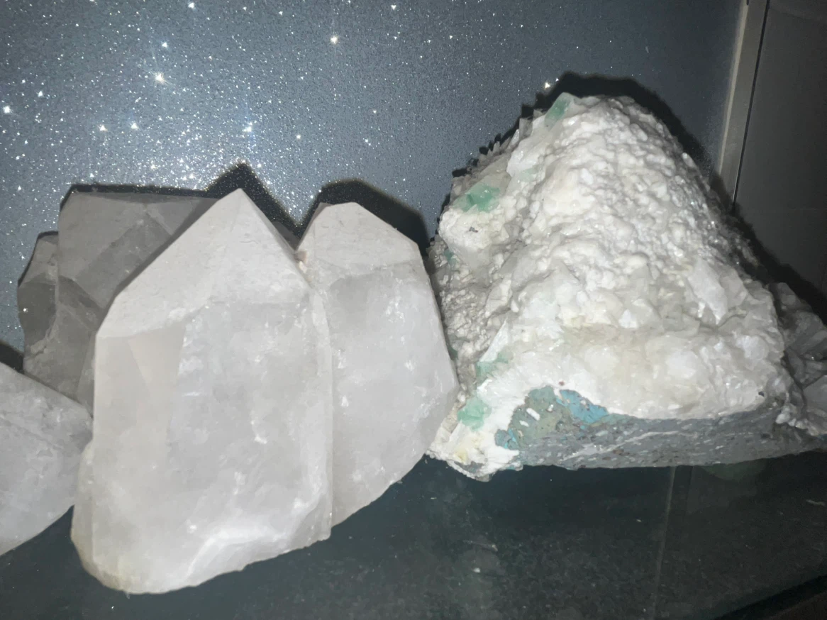 Natural Crystal and Mineral Clusters 20$ each - photo 3