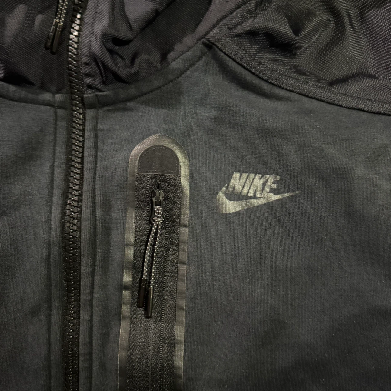 Nike Tech Fleece Black Hoodie - photo 2