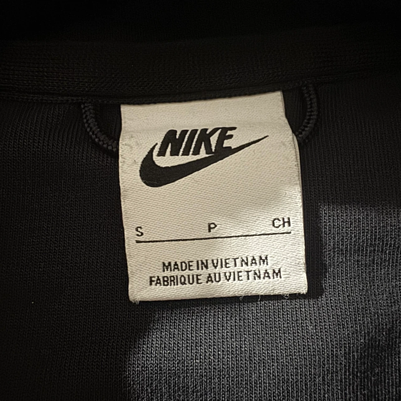 Nike Tech Fleece Black Hoodie - photo 3
