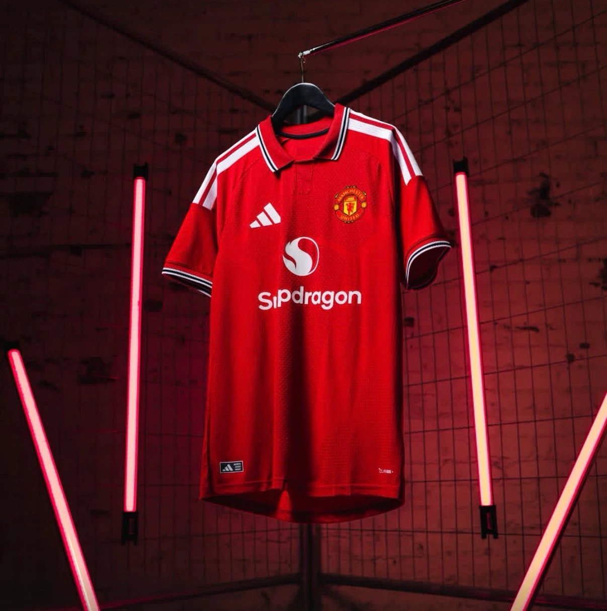 All club’s jerseys available - photo 2