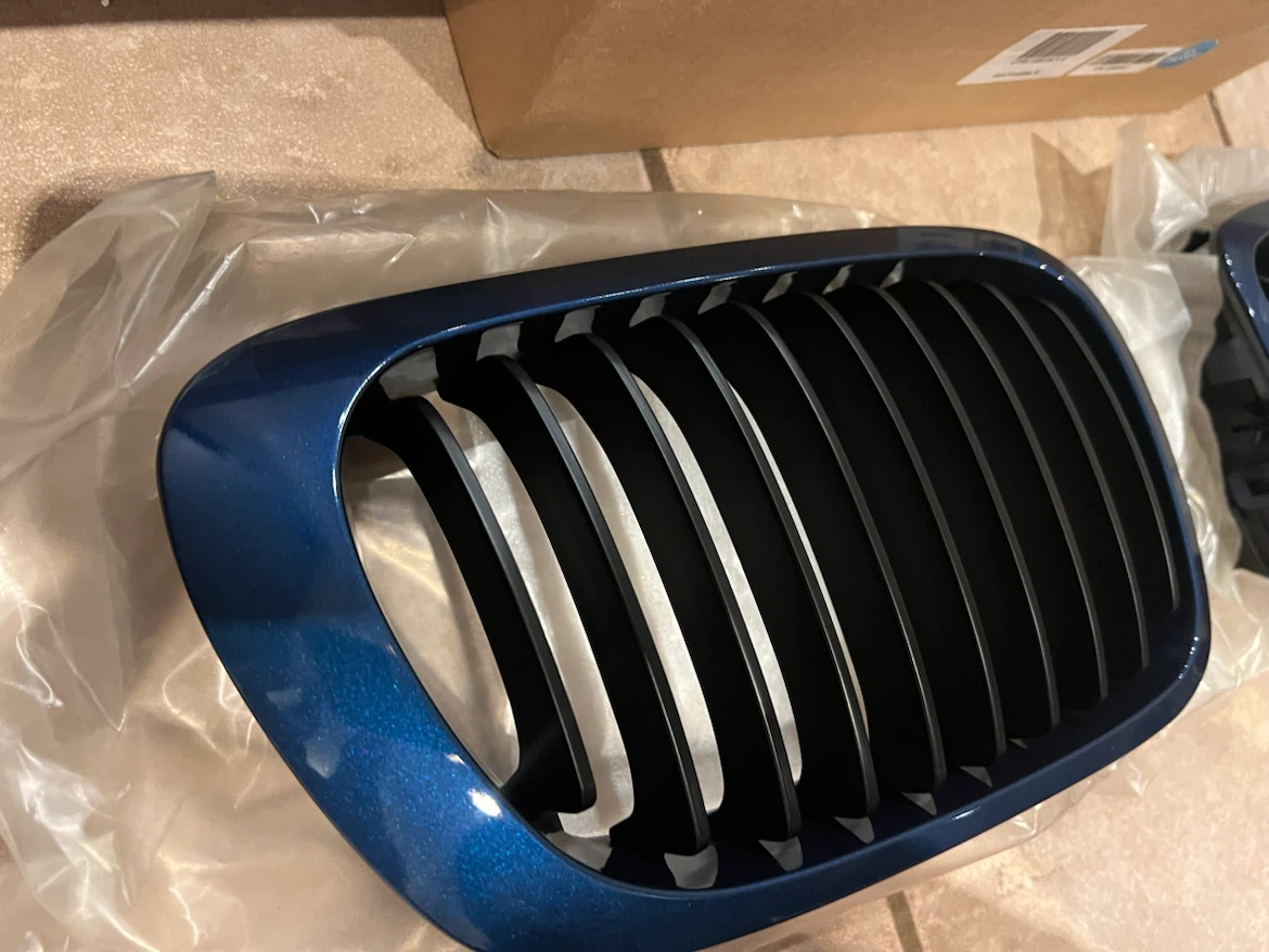 BMW E46 Coupe Kidney Grille Set - Mystic Blue - photo 5