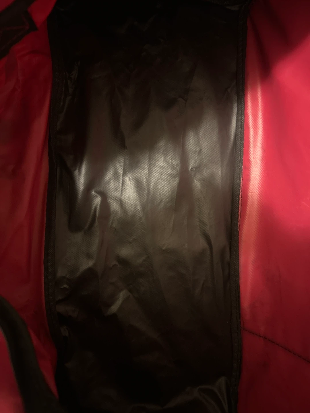 Goodlife Fitness Red and Black Duffle Bag - photo 4