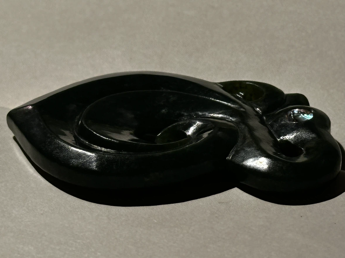 Māori Jade Pendant - 3" Translucent Pounamu - photo 5