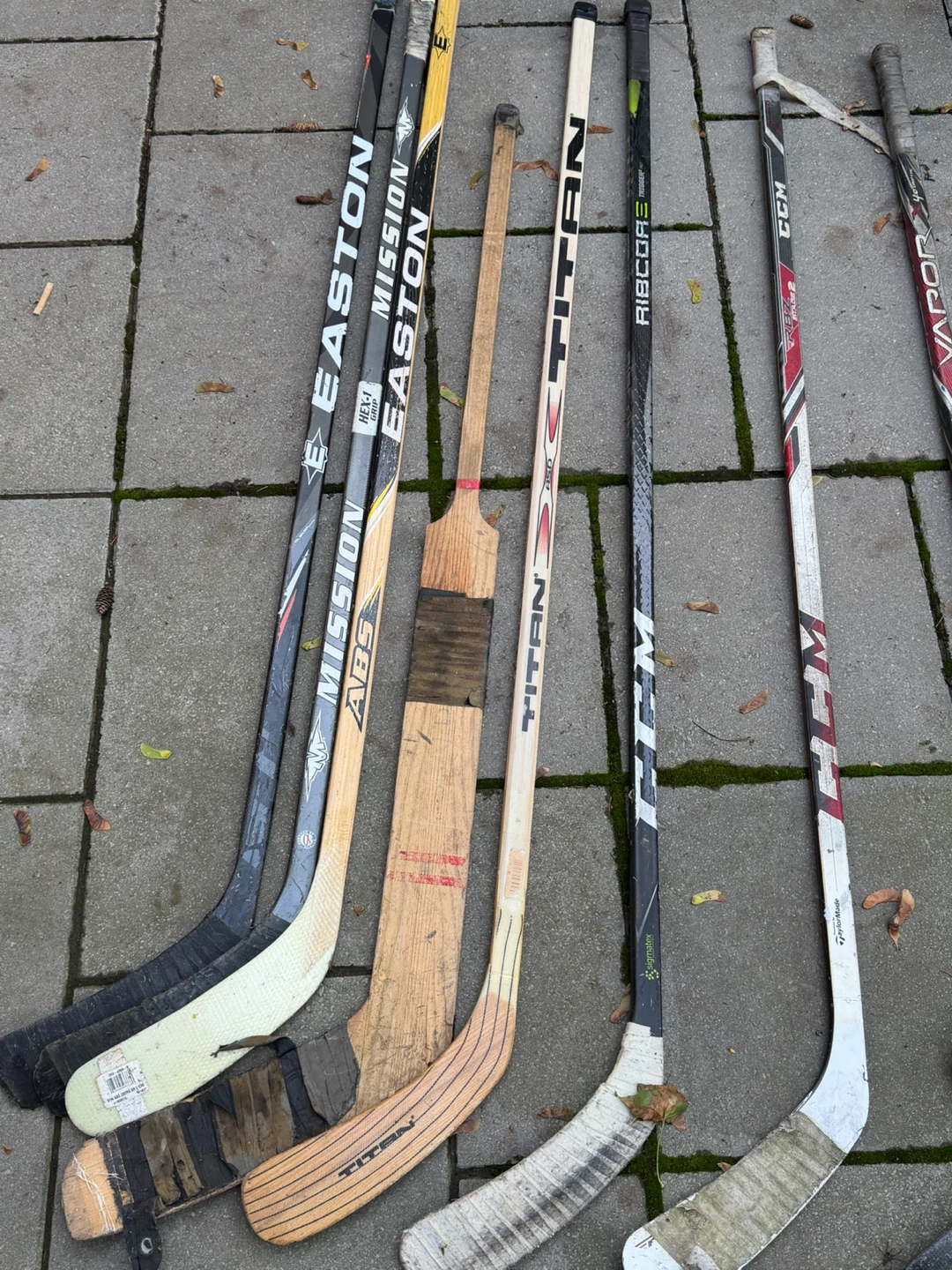 Assorted Hockey Stick Collection - photo 2