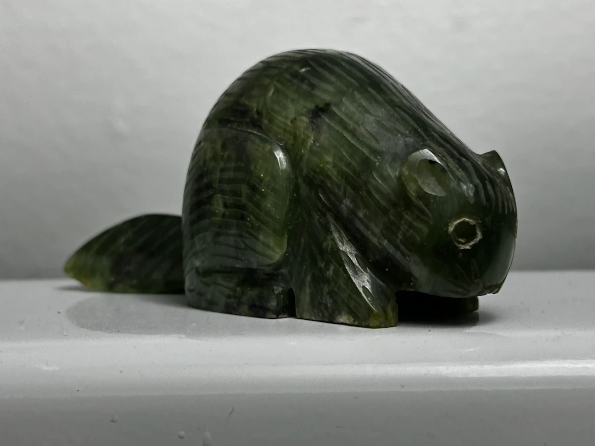 Nephrite Jade Beaver Carving - photo 2