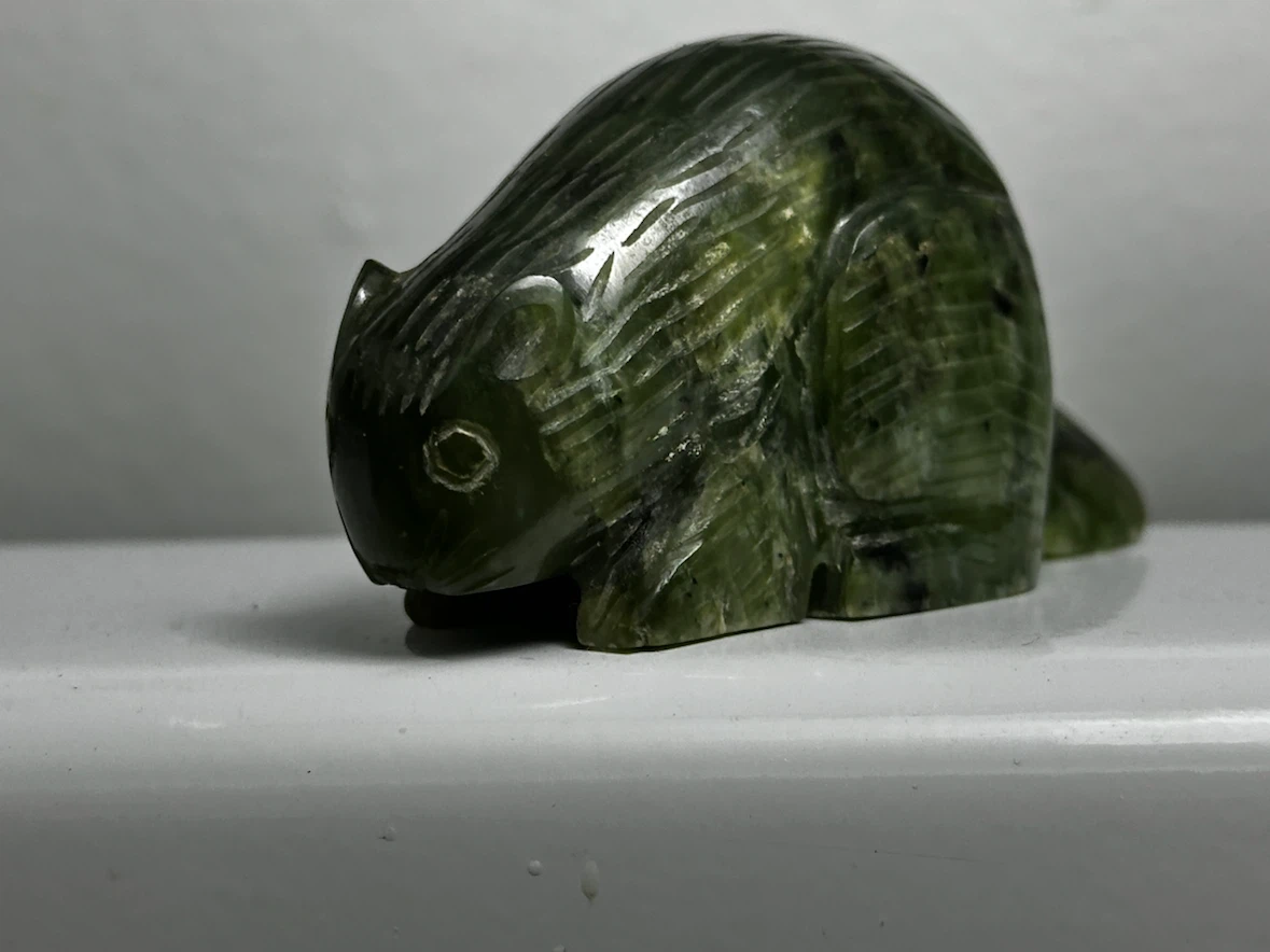 Nephrite Jade Beaver Carving - photo 3