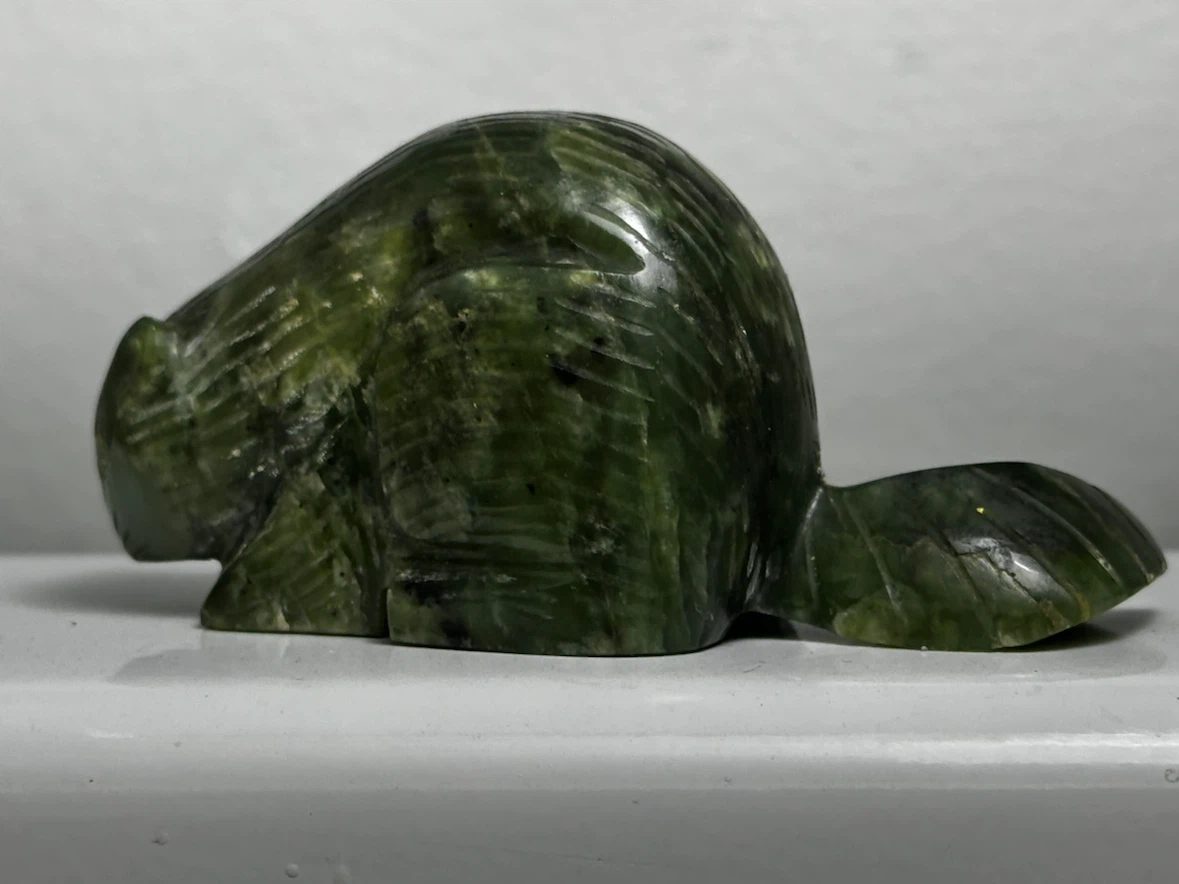 Nephrite Jade Beaver Carving - photo 4