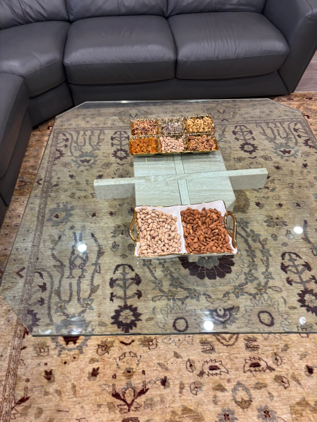Glass coffee table with marble base - photo 5