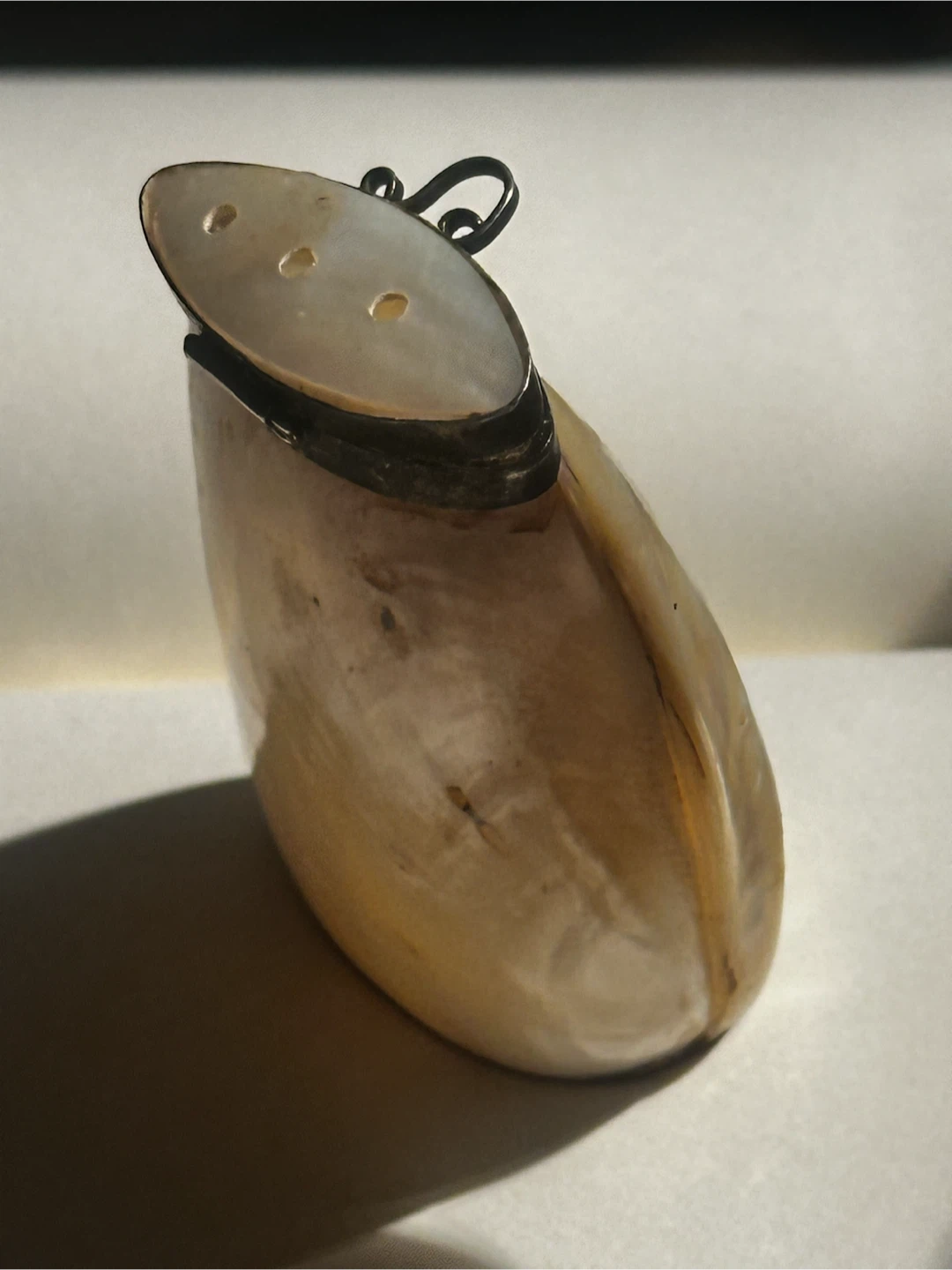 Antique mother of pearl shaker - photo 2