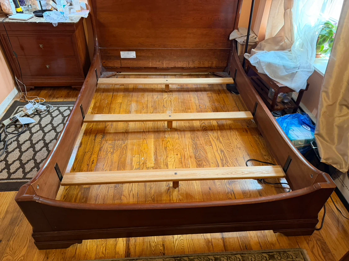 Stickley Wooden Sleigh Bed Frame - photo 2